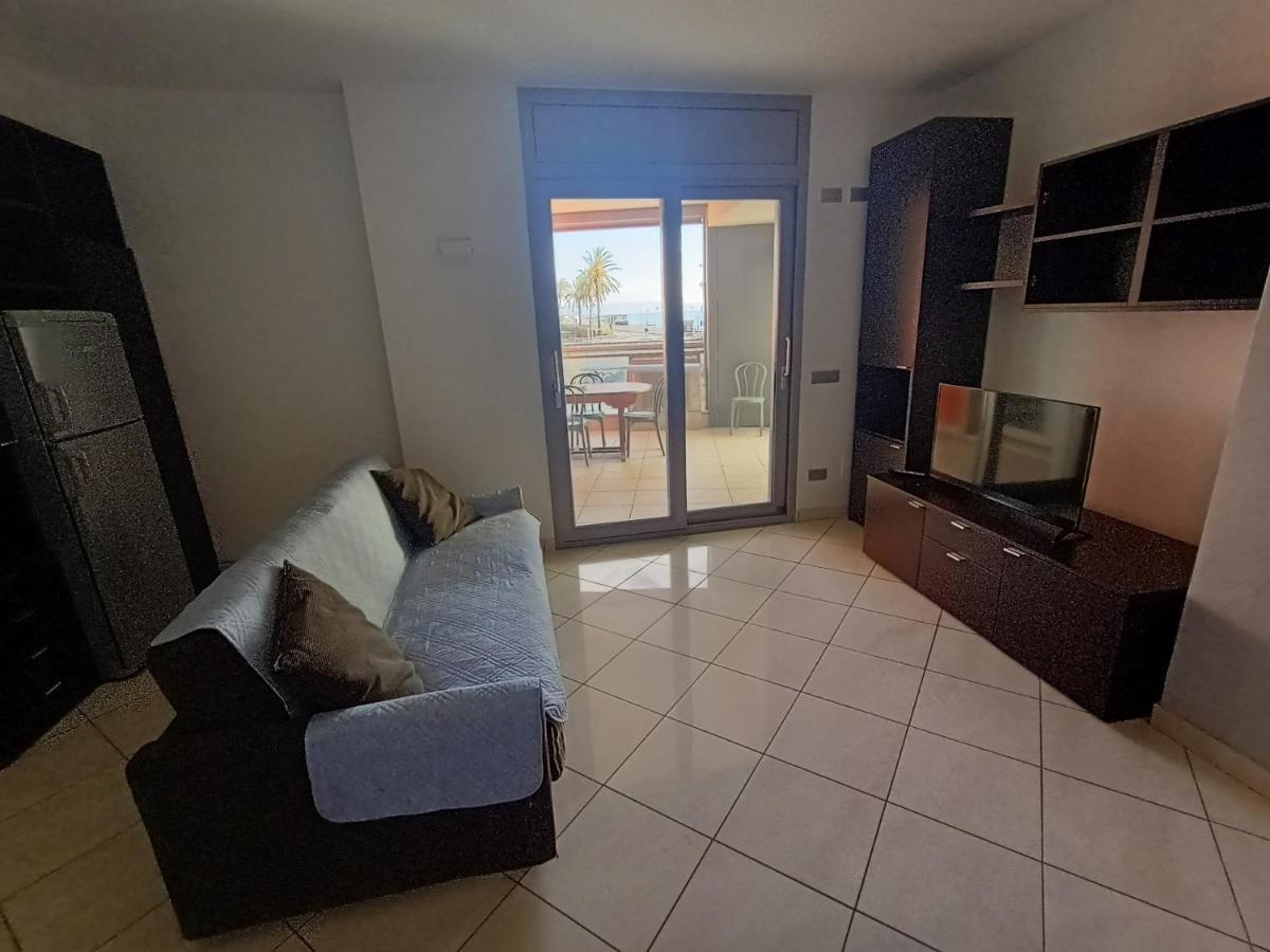 Lungomare Apartment